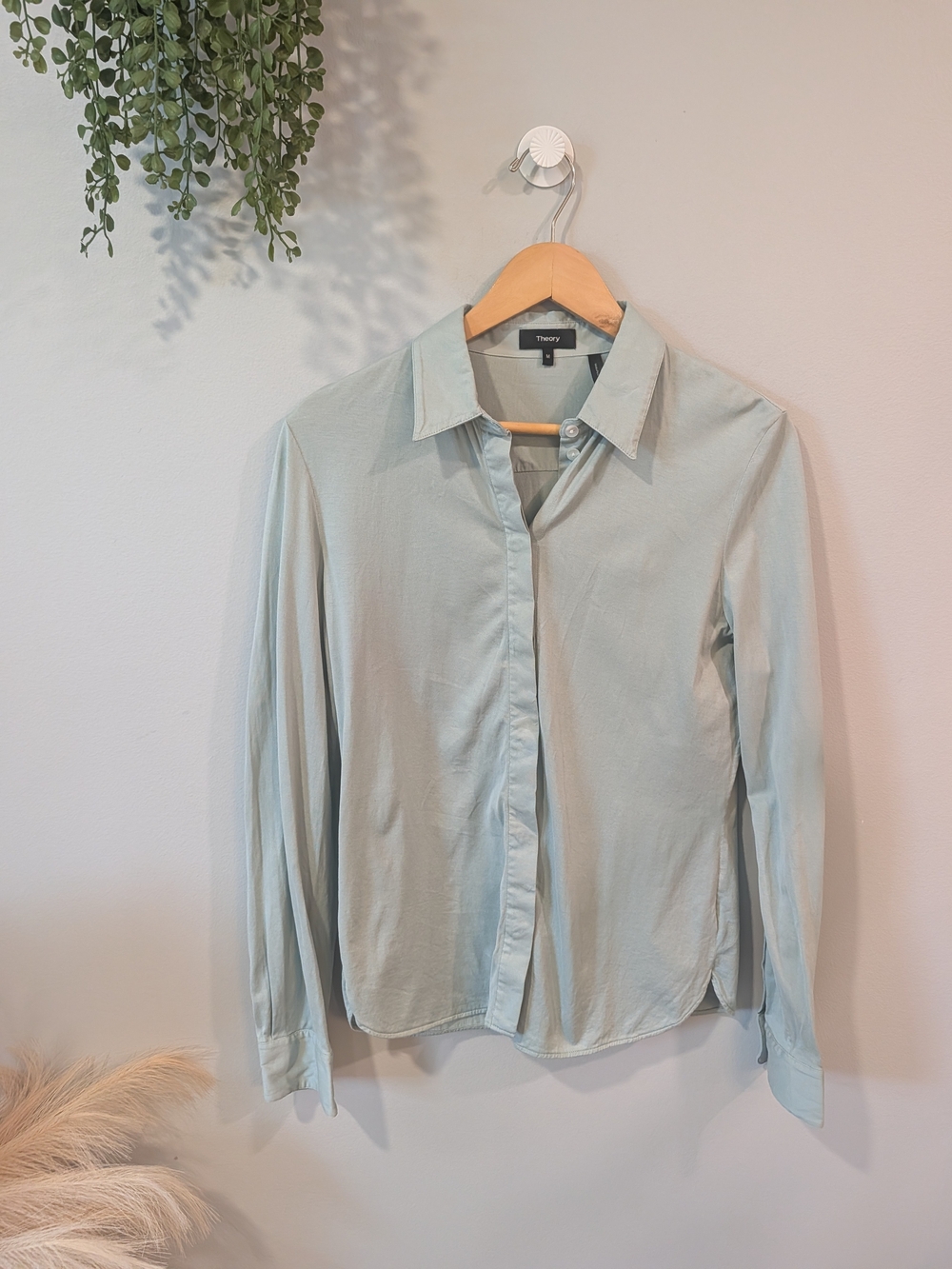 Theory Women's  Light Sage Button-Up Shirt Sz M